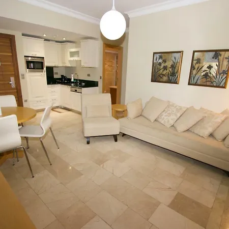 Luxury In Goldcity 15th Floor